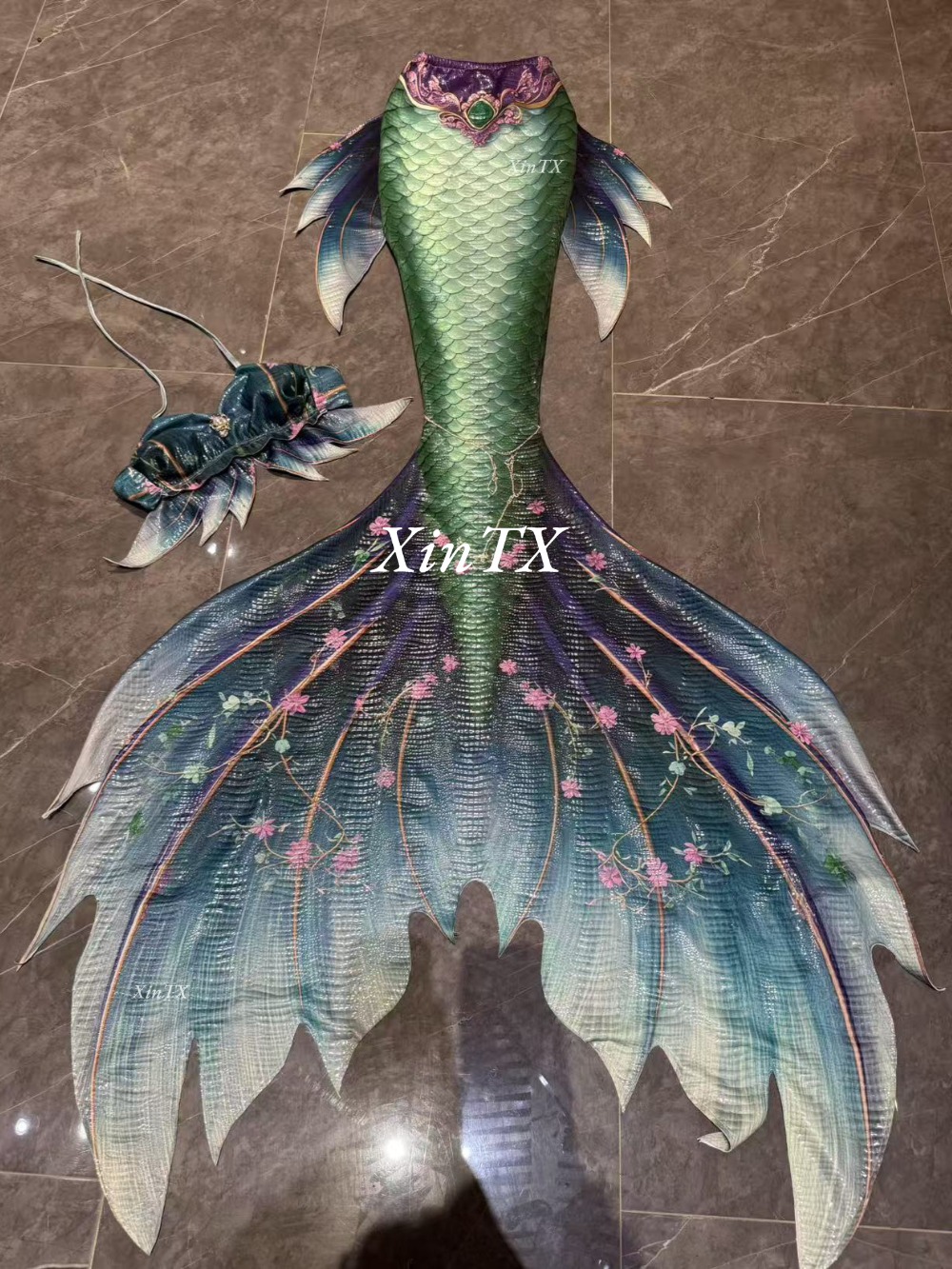 Hombre mujer cola de sirena es - Aquarium & Marine Museum Ums reseña y precio